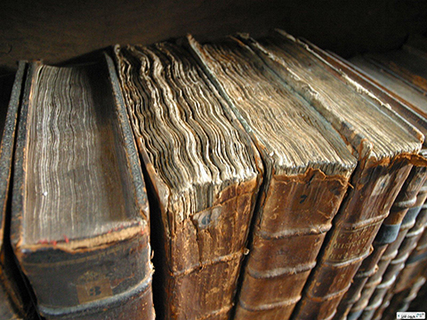 تناقض كتب الشيعة الإمامية الاثني عشرية